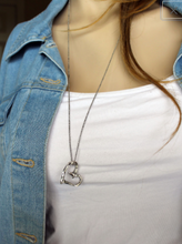 Load image into Gallery viewer, Rustic Heart Necklace